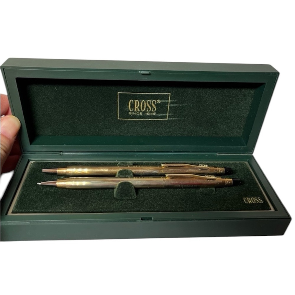Vintage CROSS Gold Pen and Pencil Set.